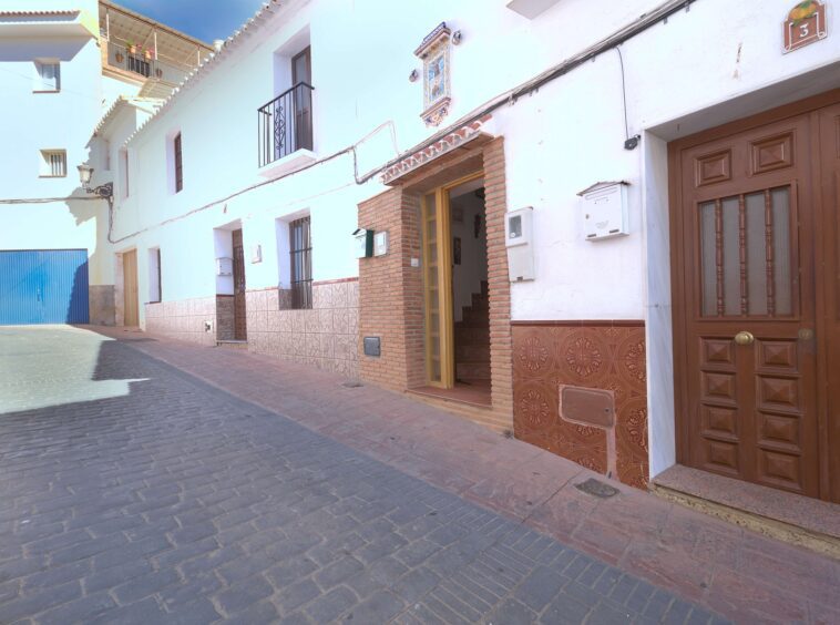 Periana townhouse Malaga province